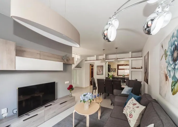 Ferienhaus Luxury House Grumete